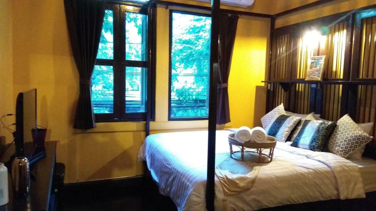 Long Feng Bangkok Hostel ภายนอก รูปภาพ